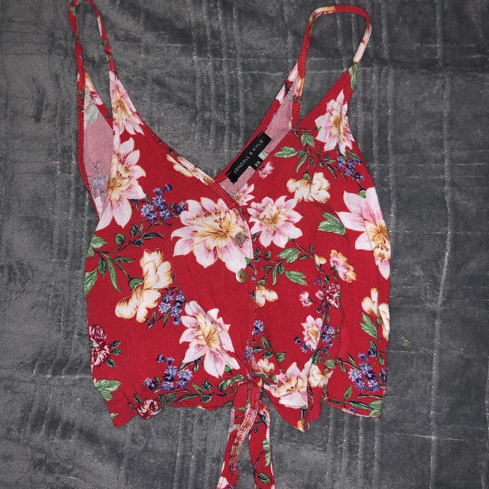 Pacsun flowered tank top!